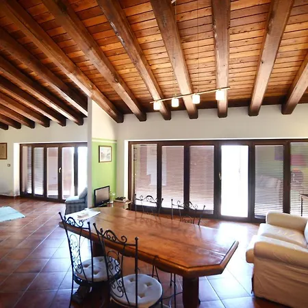 Farm stay Tenuta Monte La Guardia *