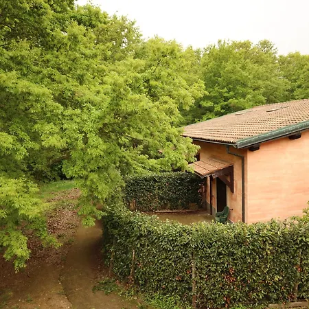 Farm stay Tenuta Monte La Guardia *